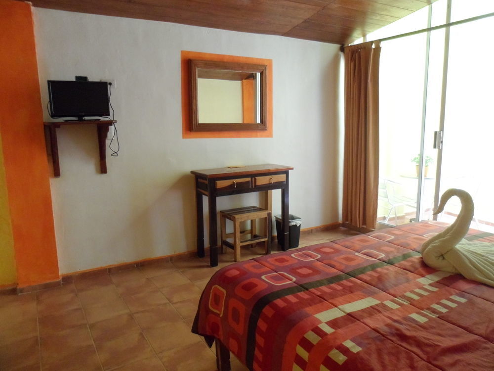 Hotel El Hormiguero Playa del Carmen Extérieur photo