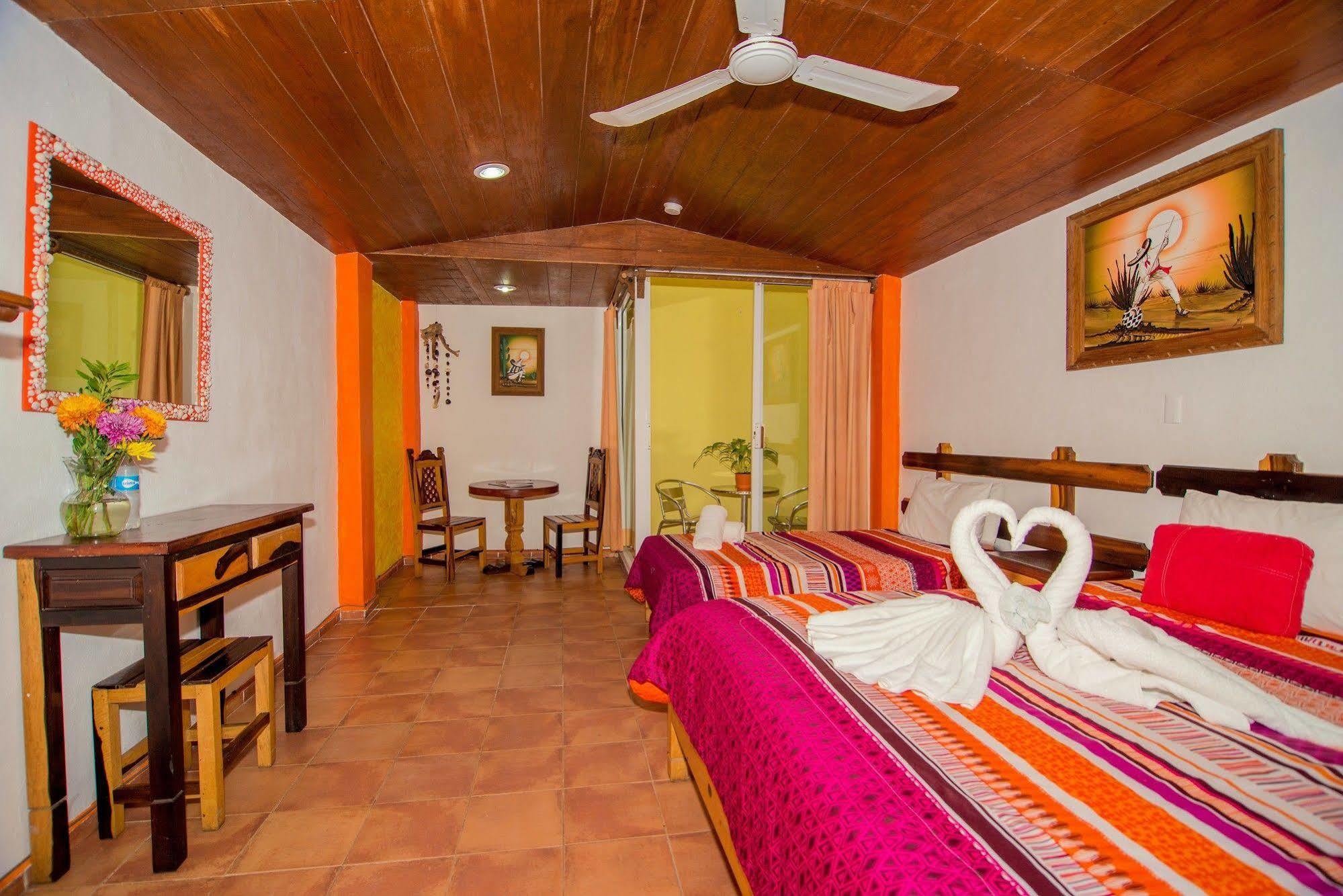 Hotel El Hormiguero Playa del Carmen Extérieur photo
