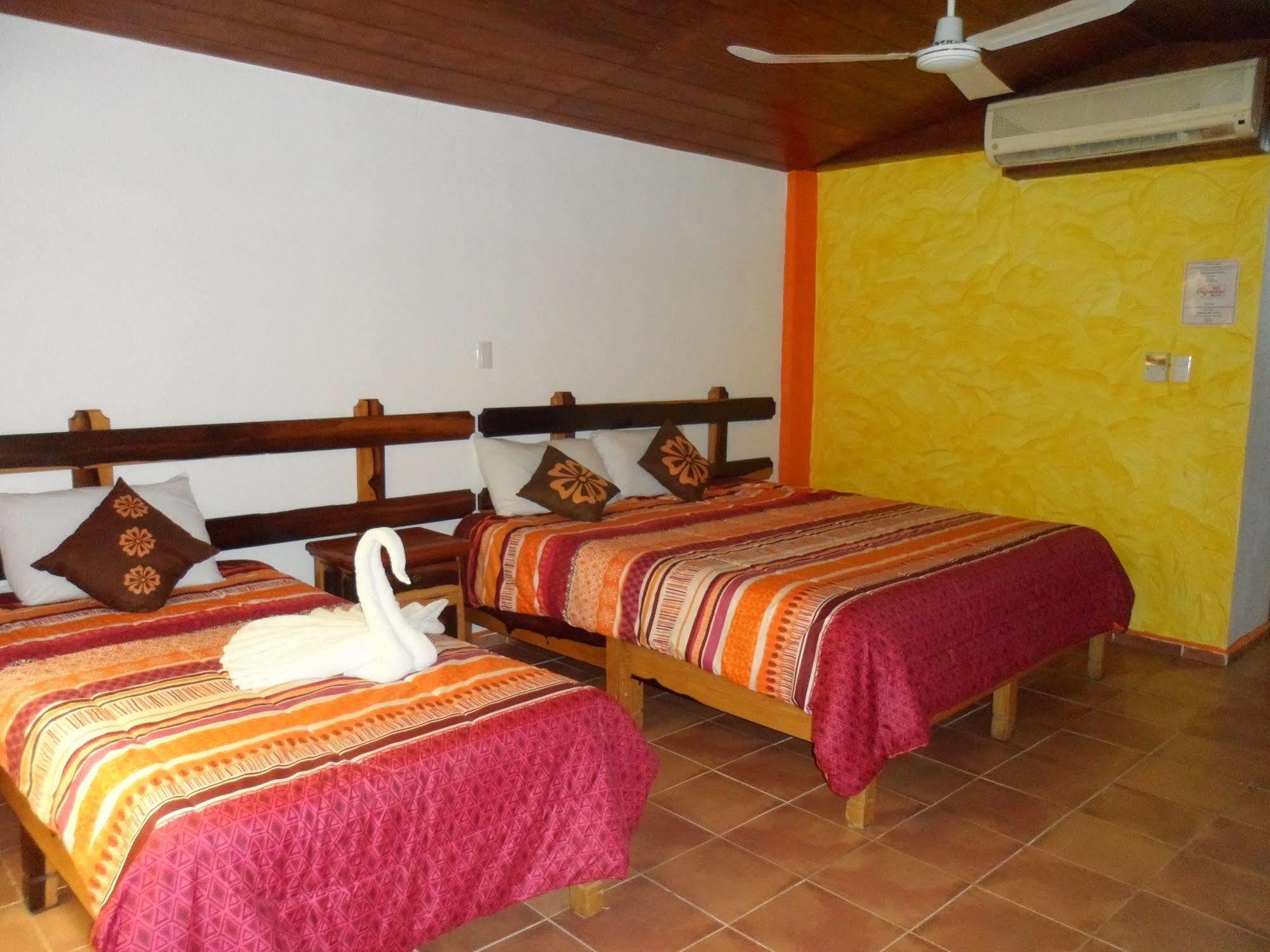 Hotel El Hormiguero Playa del Carmen Extérieur photo