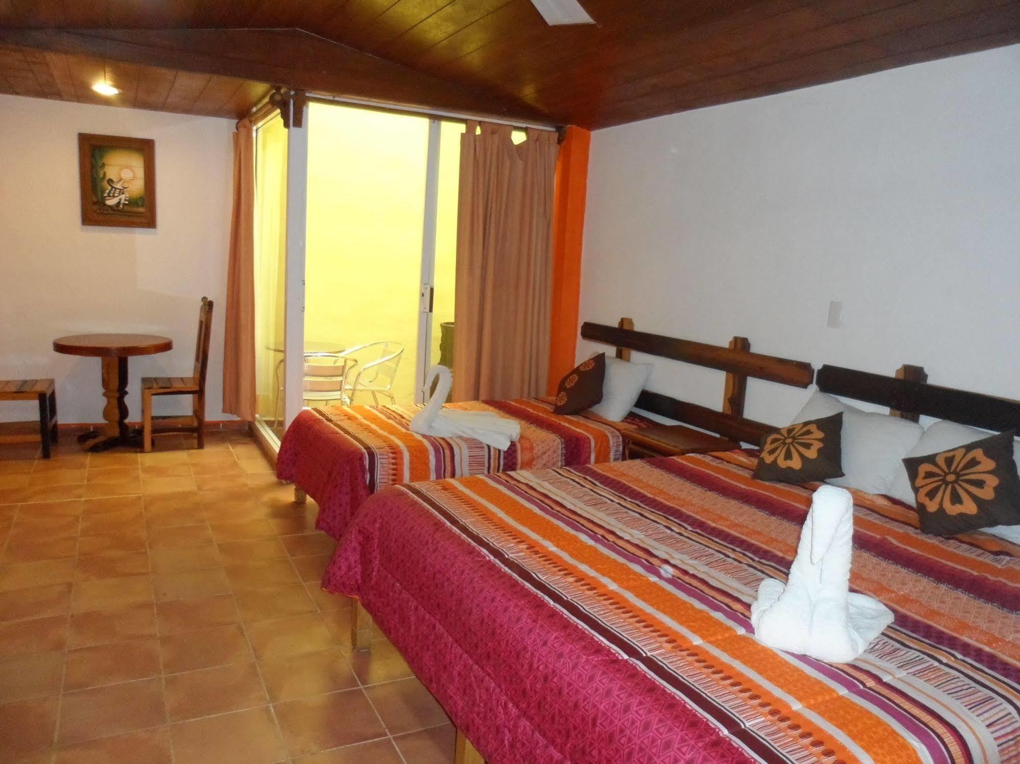 Hotel El Hormiguero Playa del Carmen Extérieur photo