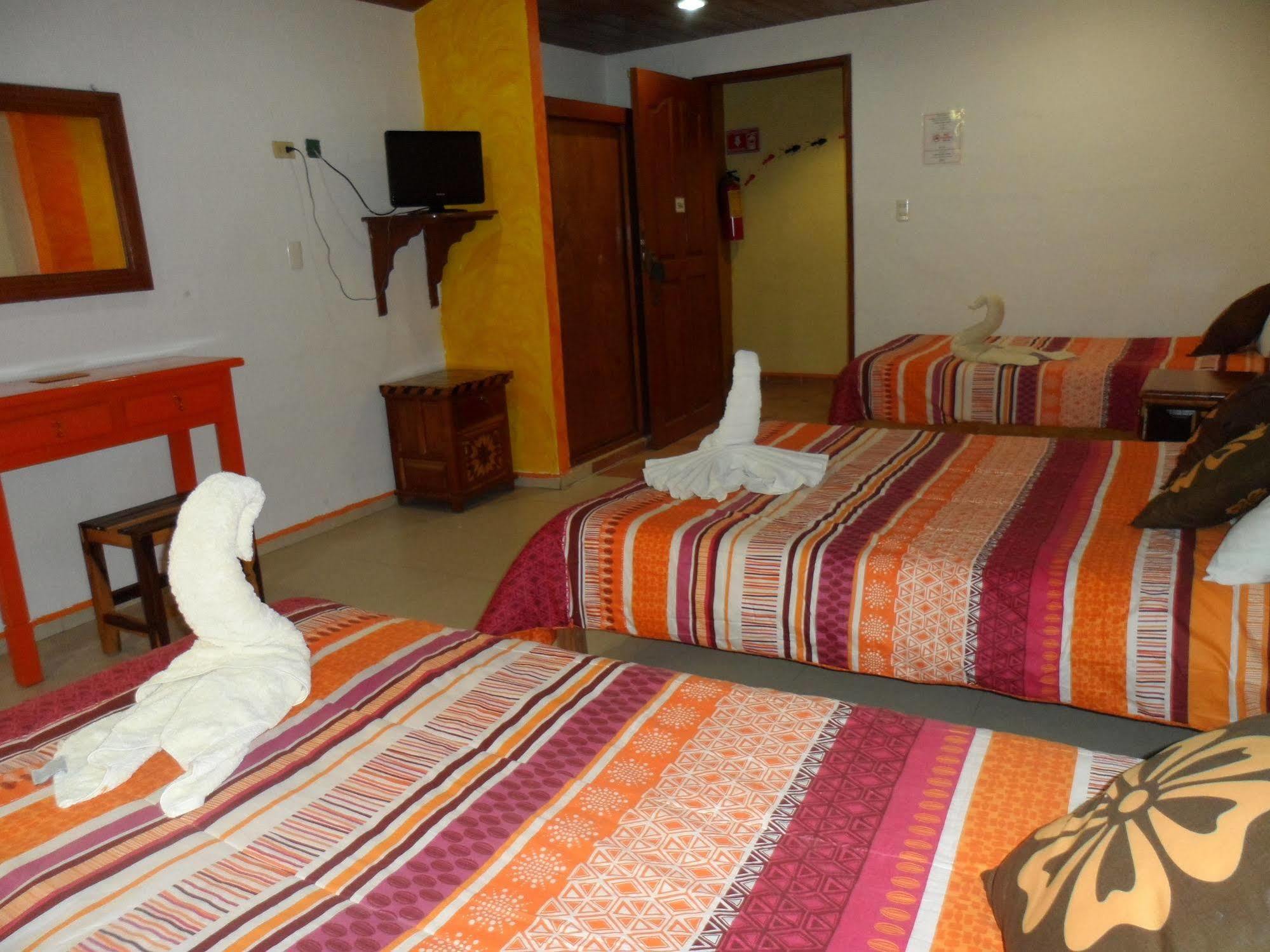 Hotel El Hormiguero Playa del Carmen Extérieur photo